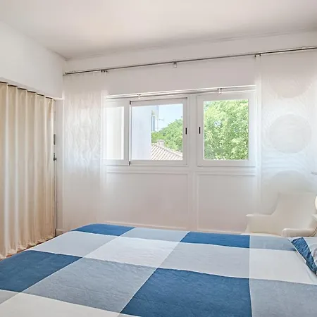 Bmyguest - Historical Ii Apartment